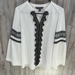 Market & Spruce Boho Bell Sleeve Embroidered Blouse White Size Small